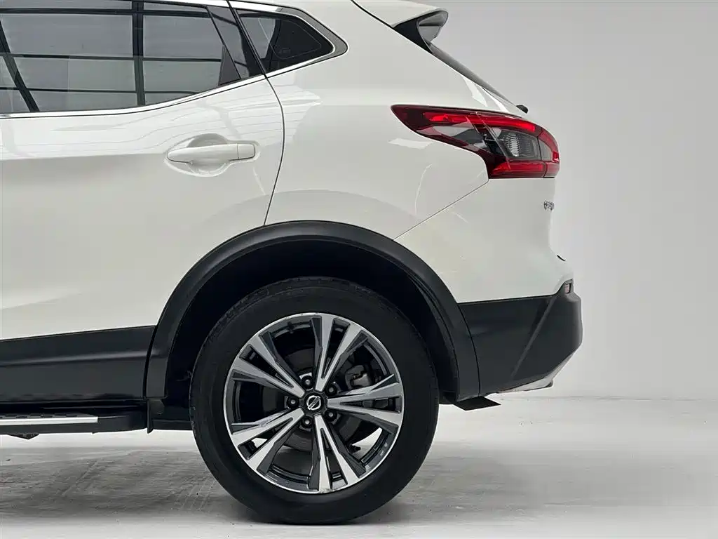 Nissan Qashqai 2022 — фото 9