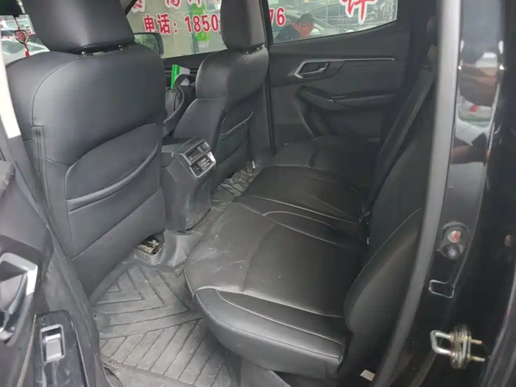 Isuzu D-MAX 2021 — фото 17