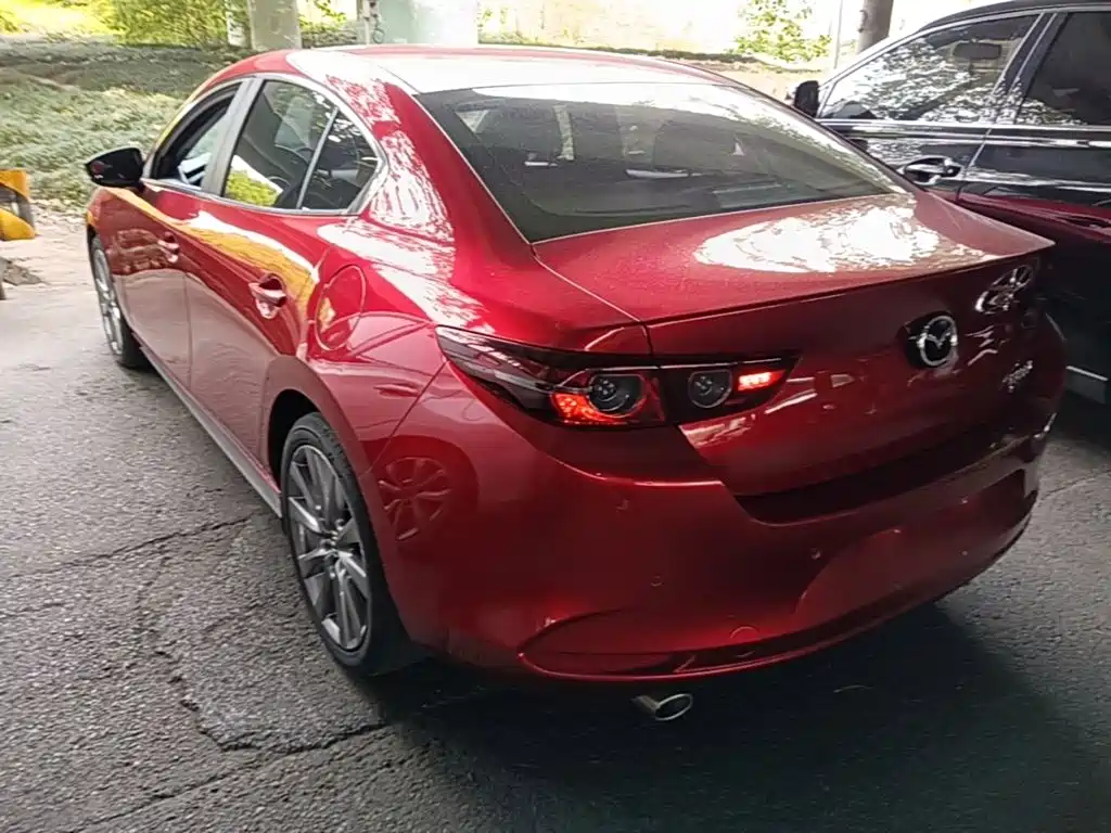 Mazda 3 Axela 2021