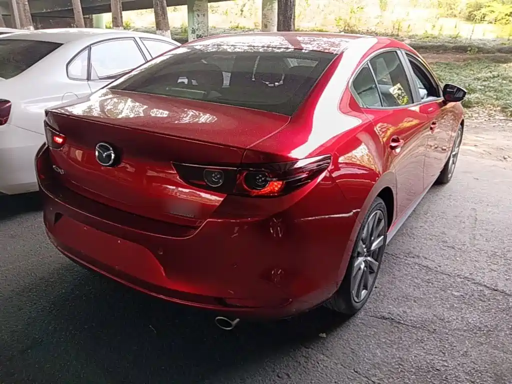 Mazda 3 Axela 2021
