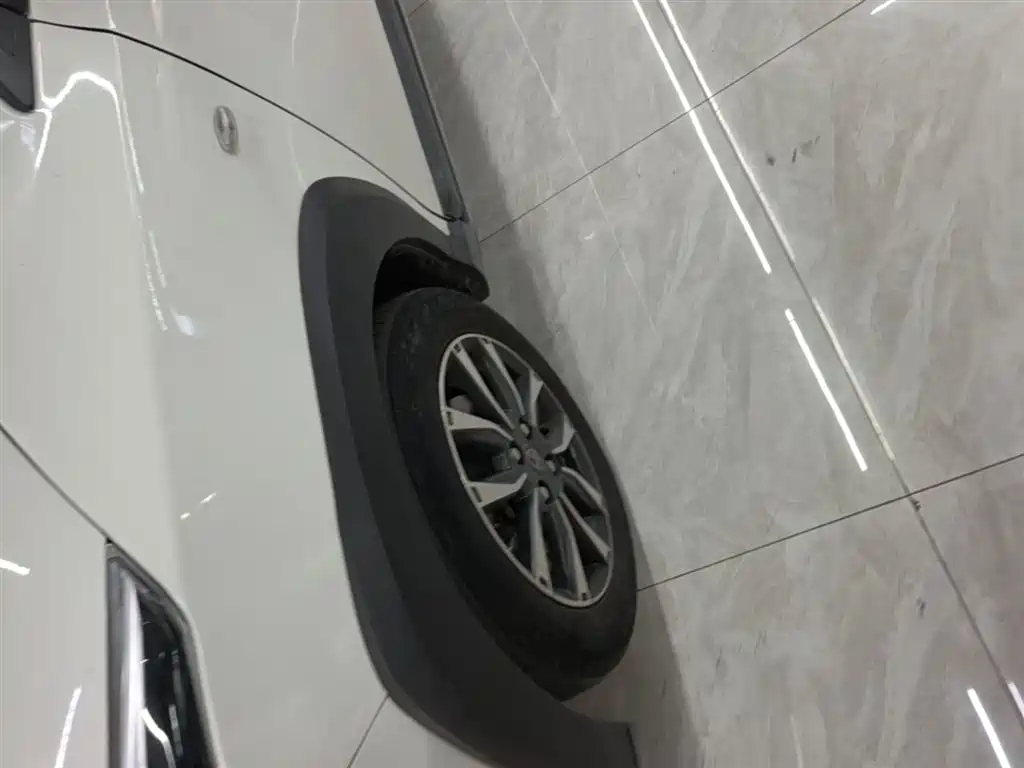 Toyota Yaris L 2023 — фото 23
