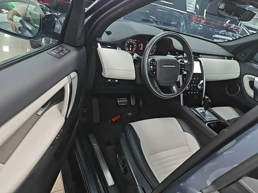 Land Rover Discovery Sport Hybrid 2021 — фото 16