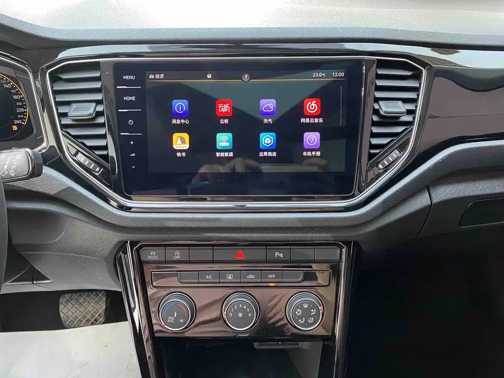 Volkswagen T-Roc 2022 — фото 14