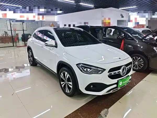 Mercedes-Benz GLA 2021