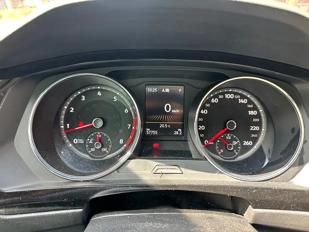 Volkswagen Tiguan L 2018 — фото 15