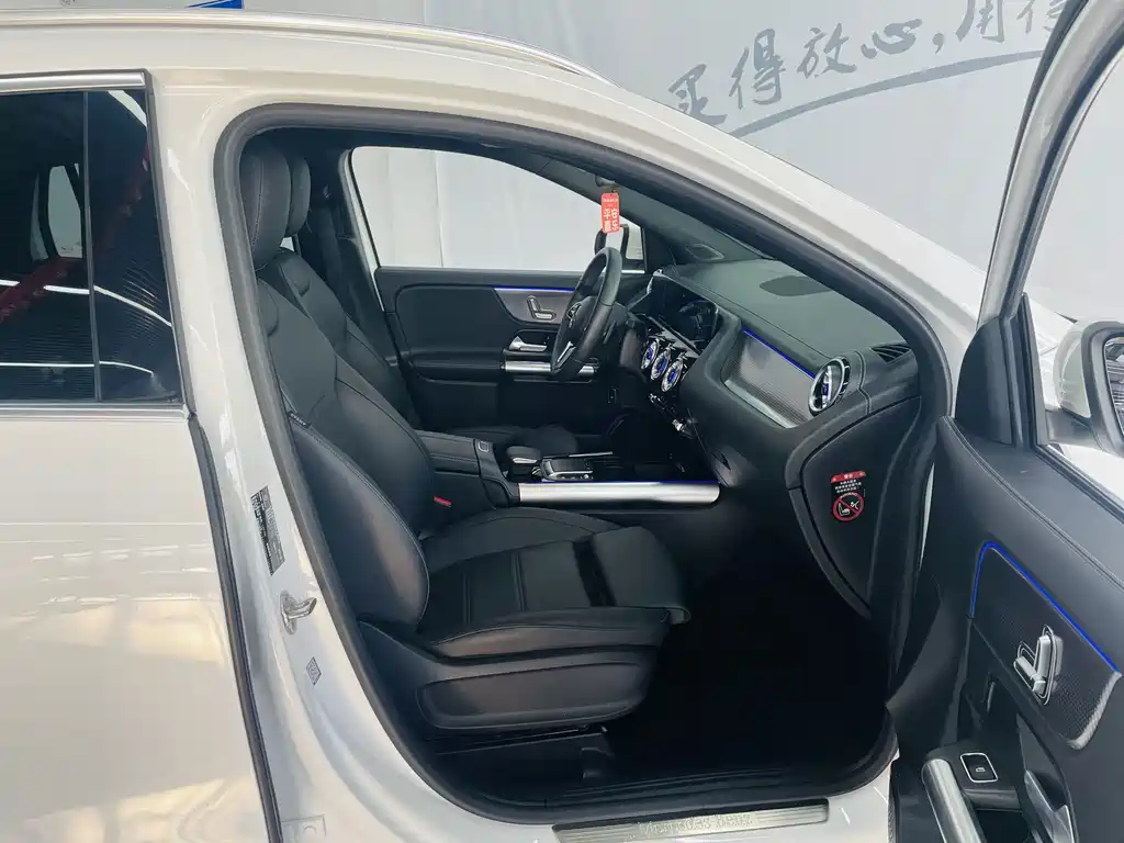 Mercedes-Benz GLA 2023 — фото 12