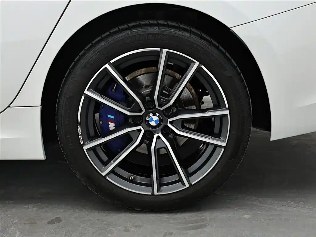 BMW 3 Series 2022 — фото 9