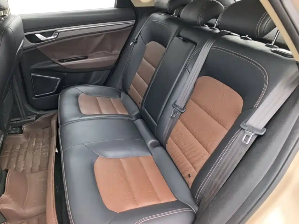 Geely Emgrand GS 2017 — фото 17