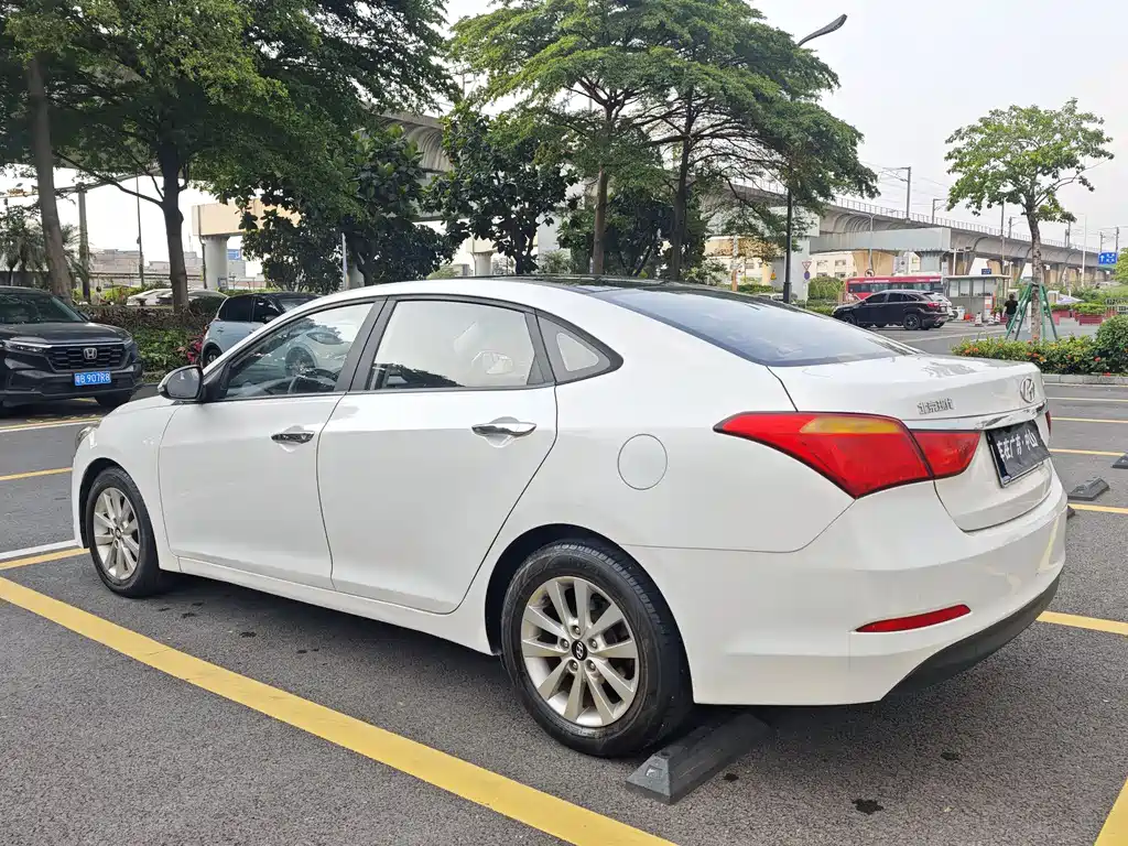 Hyundai Mistra 2015 — фото 17