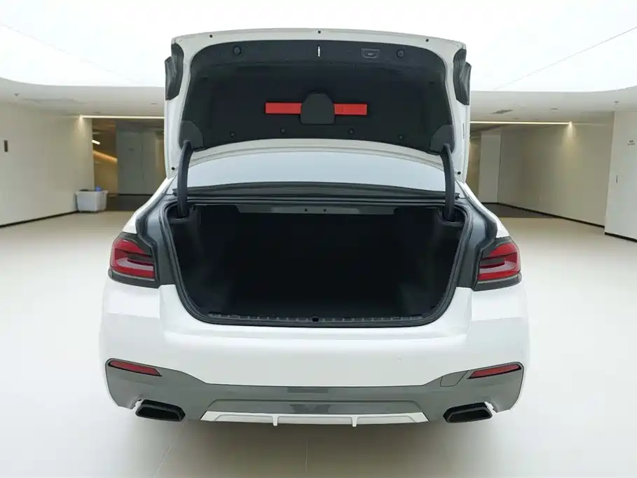 BMW 5 Series 2023