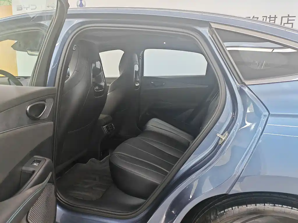 BYD Seal 06 2025 — фото 11