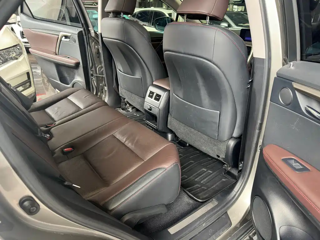 Lexus RX 2018 — фото 17