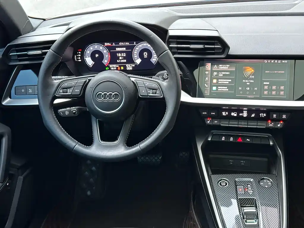 Audi A3 2022 — фото 14