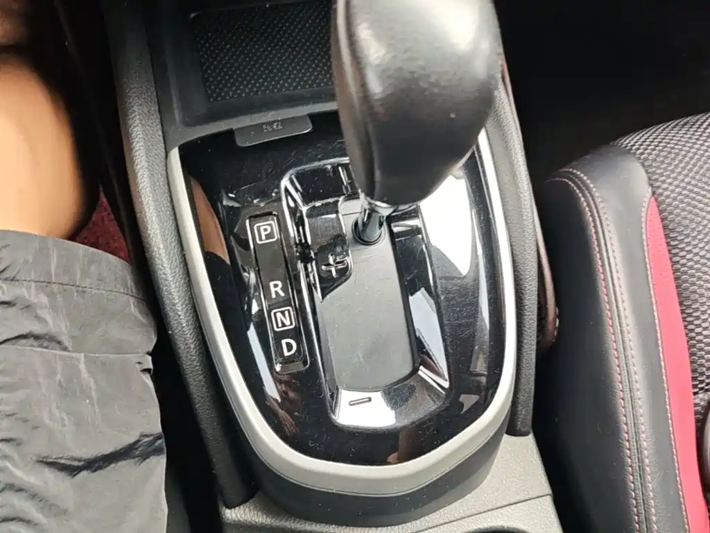 Nissan Qashqai 2015 — фото 14