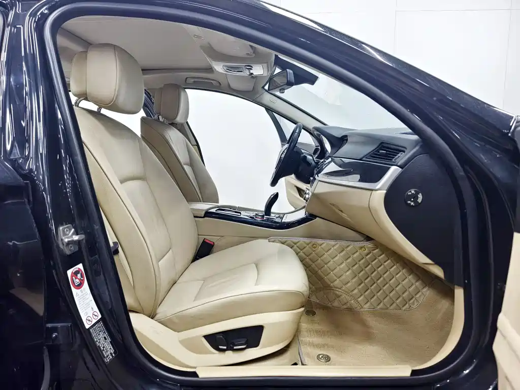 BMW 5 Series 2012 — фото 14