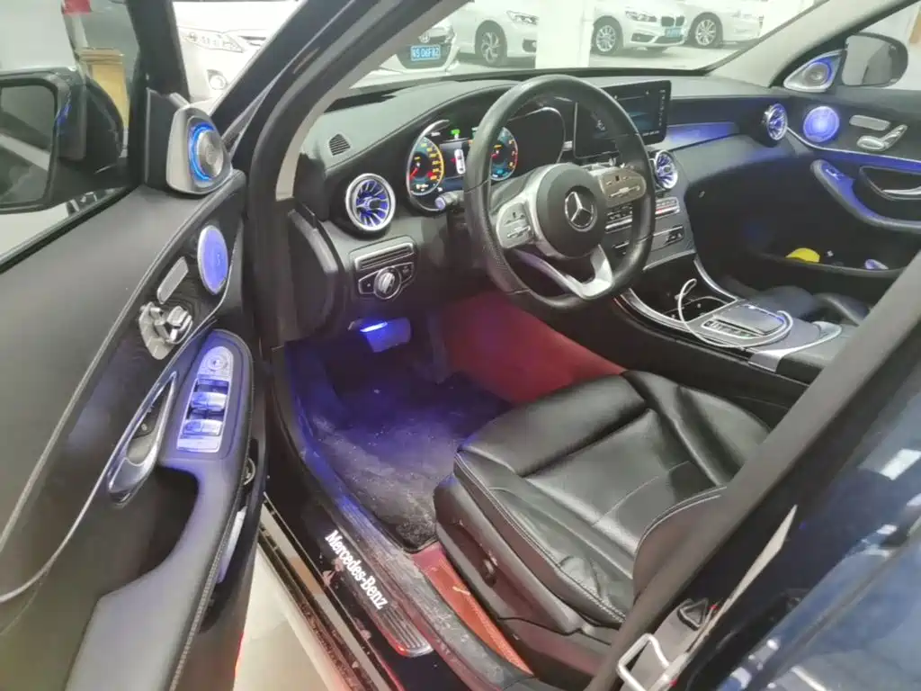 Mercedes-Benz C-Class 2020 — фото 16