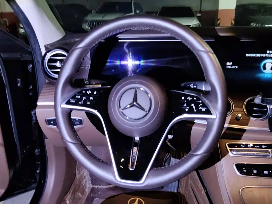 Mercedes-Benz E-Class 2021 — фото 15