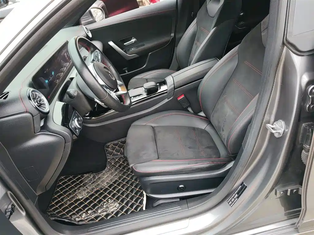 Mercedes-Benz CLA 2021 — фото 12