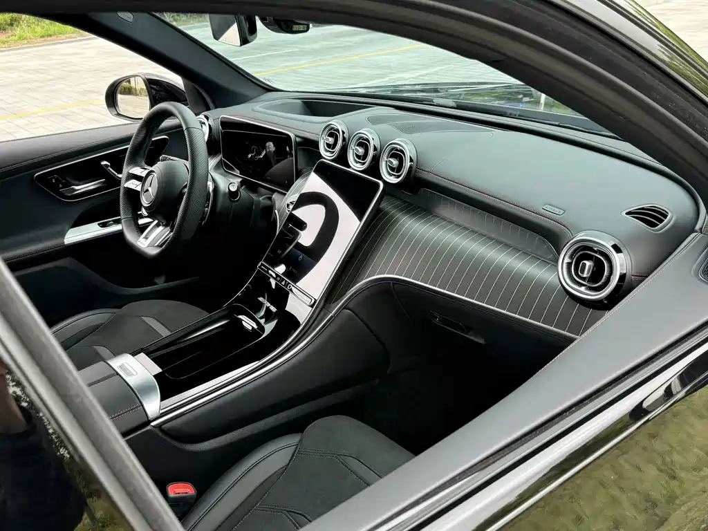 Mercedes-Benz GLC AMG 2026 — фото 19