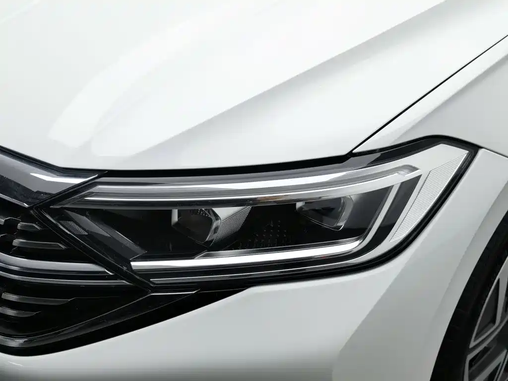 Volkswagen Sagitar 2022