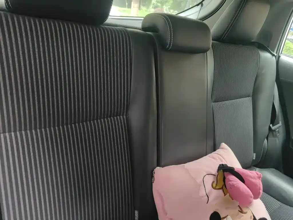 Toyota Yaris L 2015 — фото 13