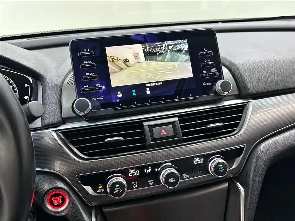 Honda Accord 2020 — фото 14