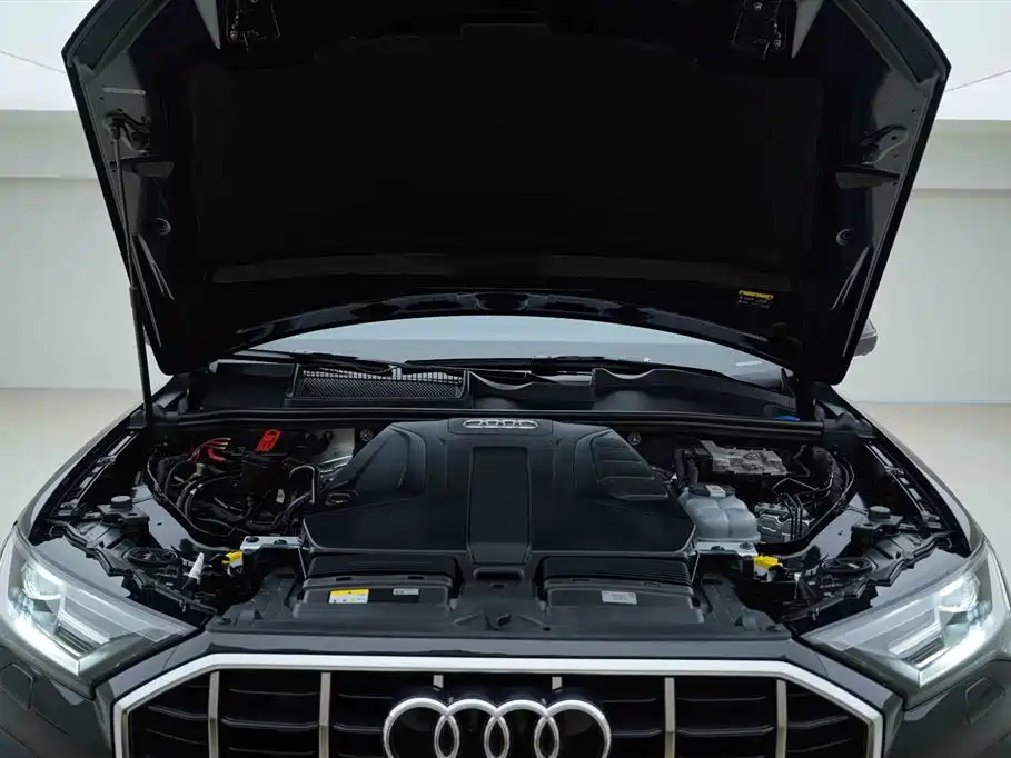 Audi Q7 2023 — фото 7