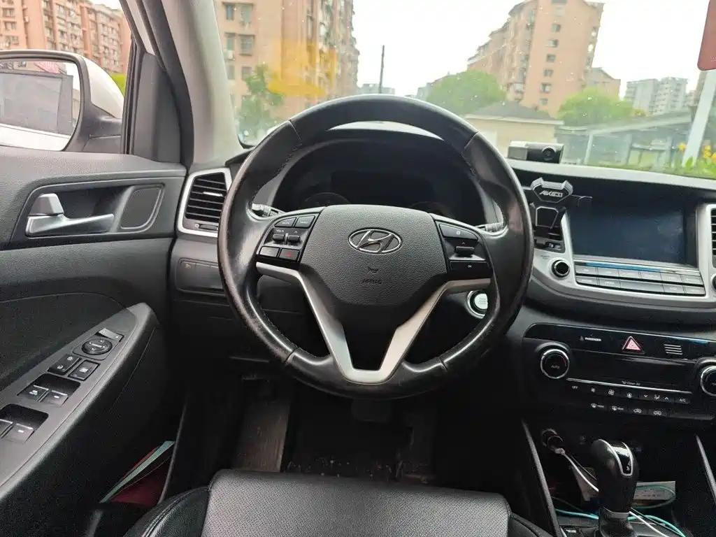 Hyundai Tucson 2017 — фото 3