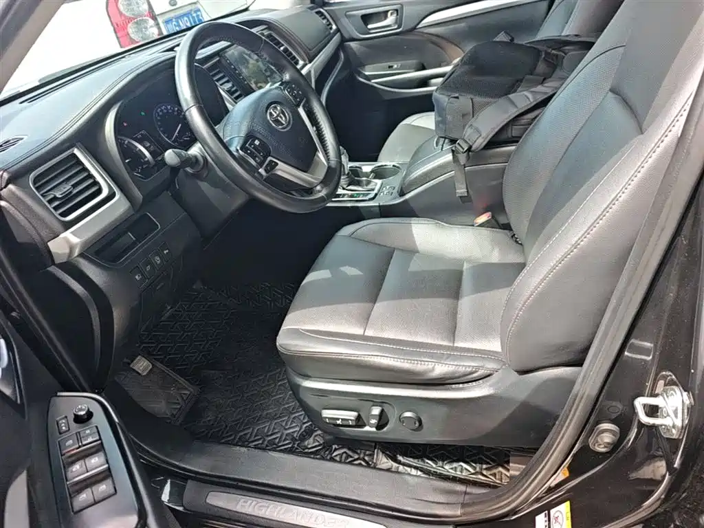 Toyota Highlander 2021 — фото 15