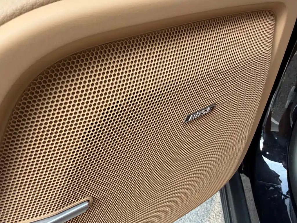 Porsche Cayenne 2017 — фото 15