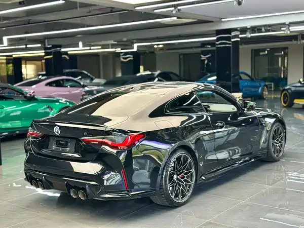 BMW M4 2024