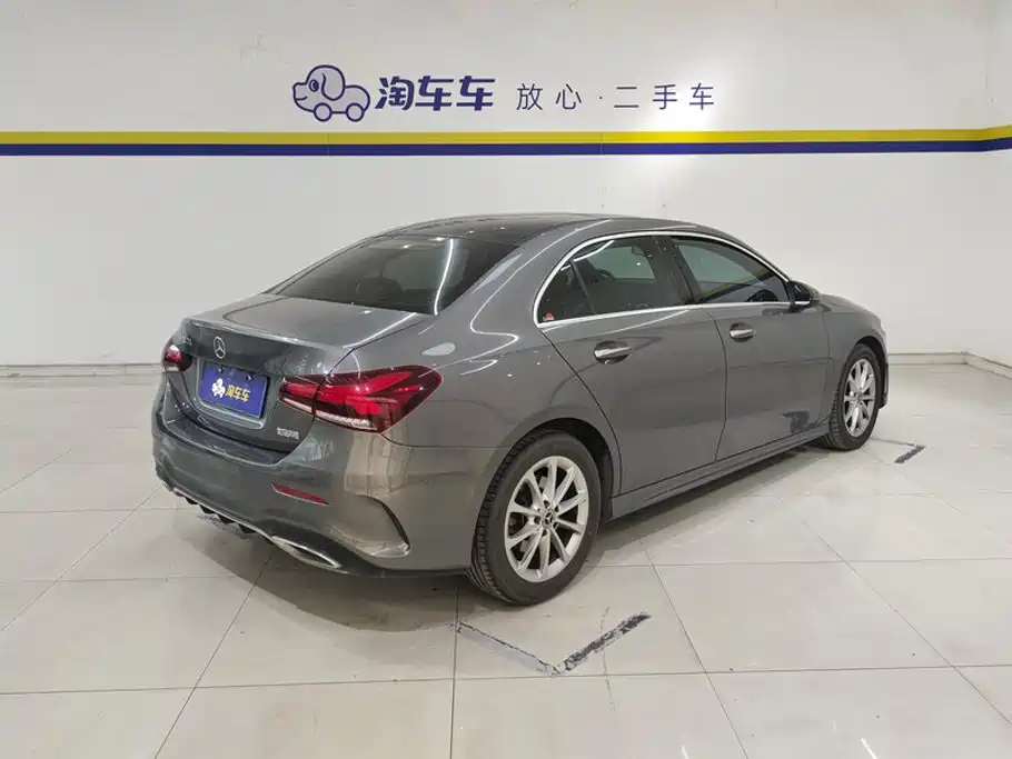 Mercedes-Benz A-Class 2022 — фото 3