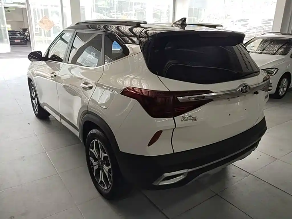Kia KX3 2021 — фото 5
