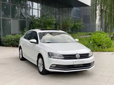 Volkswagen Sagitar 2016