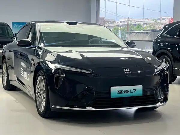 Buick Zhijing L7 2025