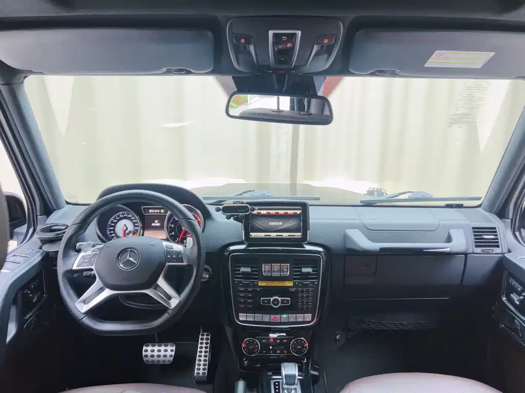 Mercedes-Benz G-Class AMG 2015 — фото 12