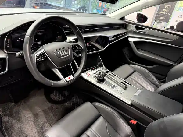 Audi A7 2024