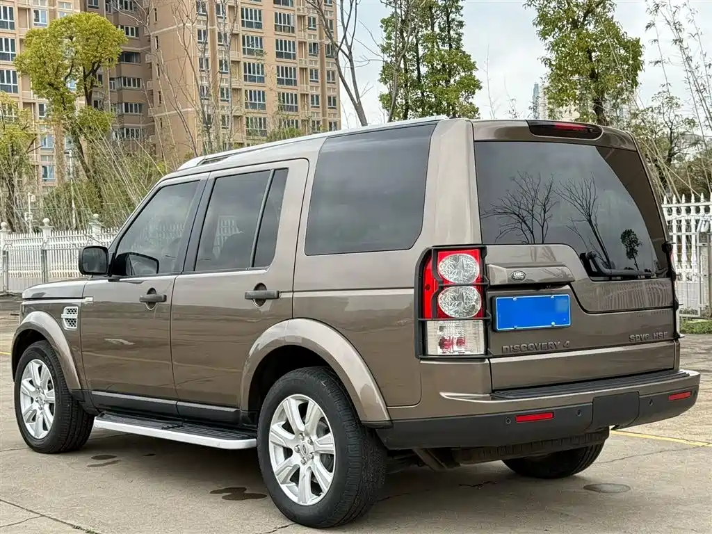 Land Rover Discovery 2013 — фото 9