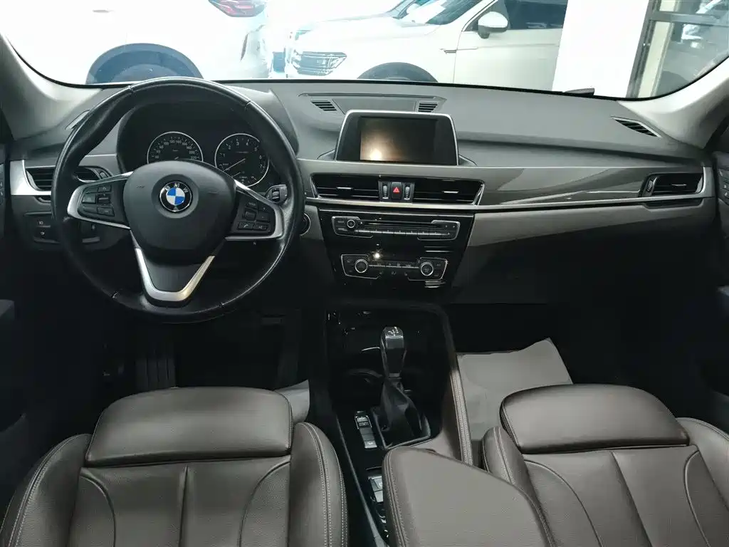 BMW X1 2017 — фото 10