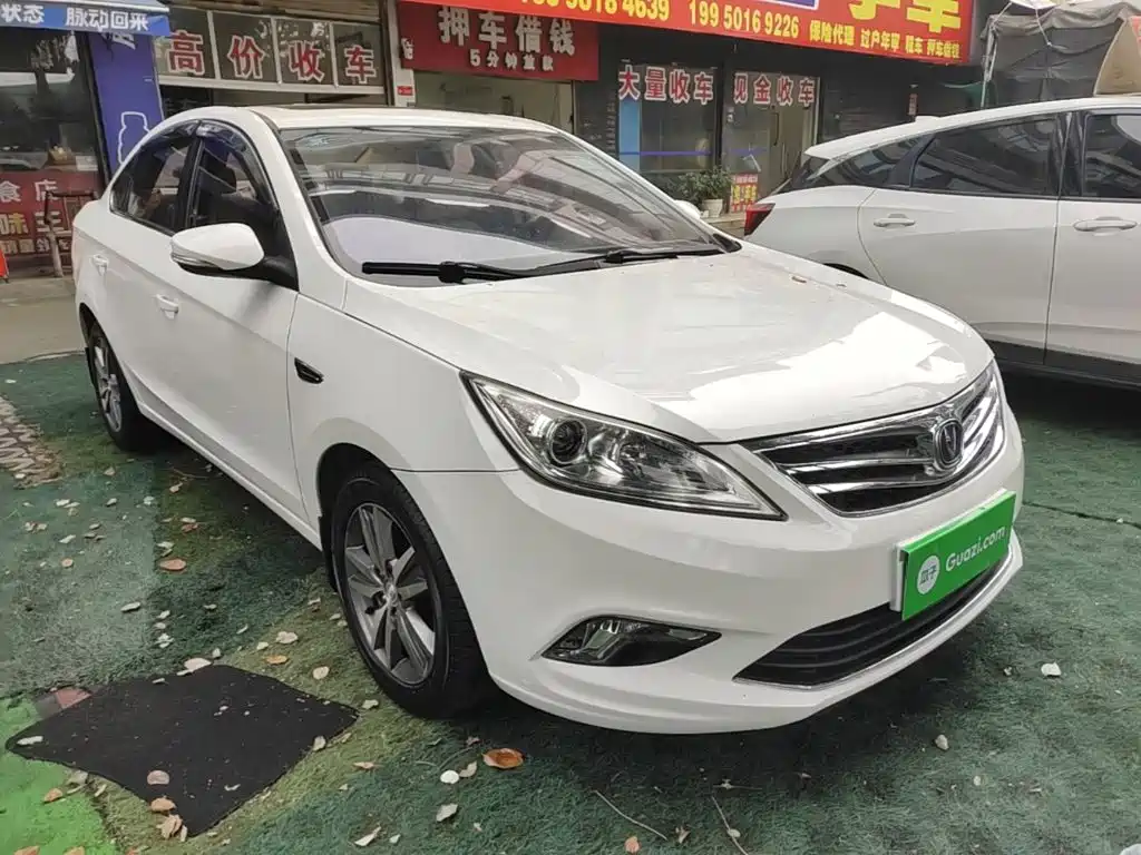 Changan Eado 2016 — фото 4