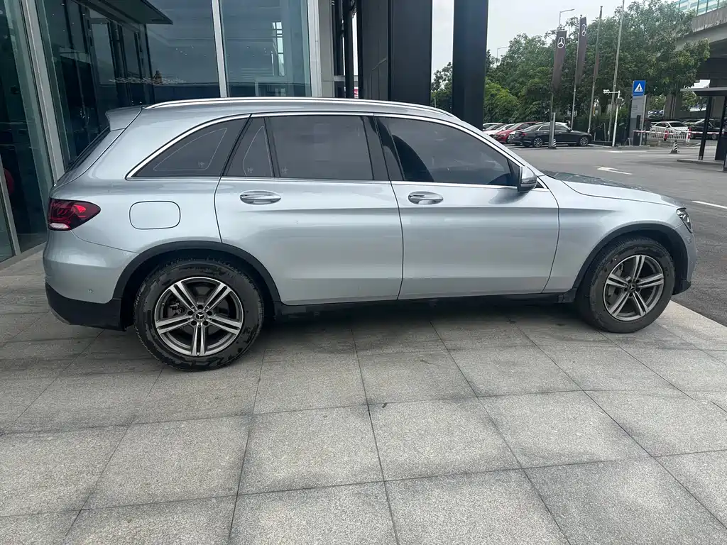 Mercedes-Benz GLC 2021 — фото 11