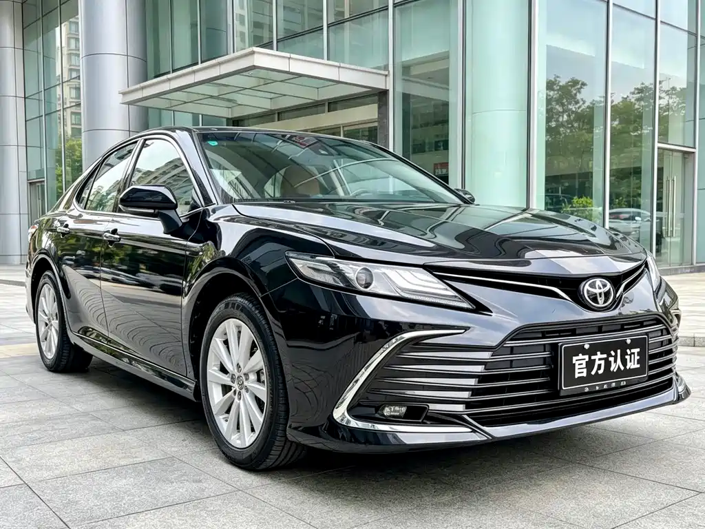 Toyota Camry 2022 — фото 6
