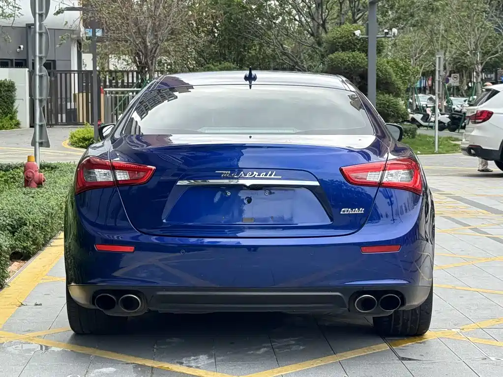 Maserati Ghibli 2017 — фото 9