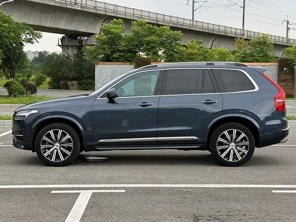 Volvo XC90 2017 — фото 5
