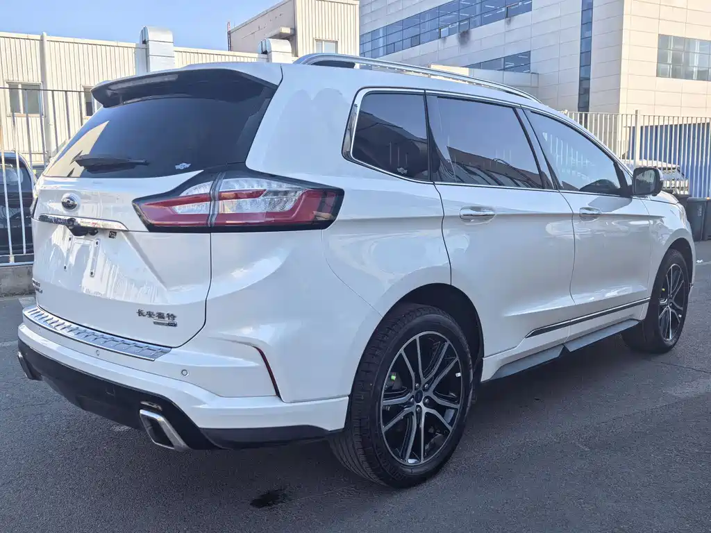 Ford Edge 2020 — фото 4
