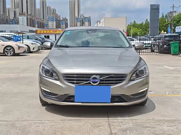 Volvo S60 2015