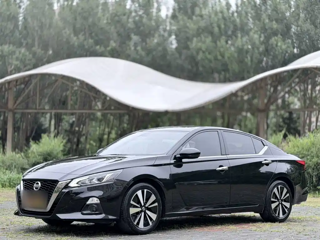 Nissan Teana 2022
