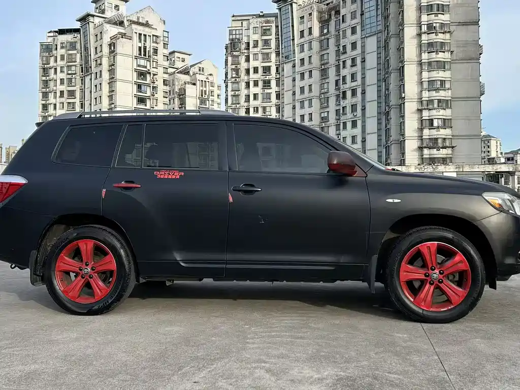 Toyota Highlander 2010 — фото 12