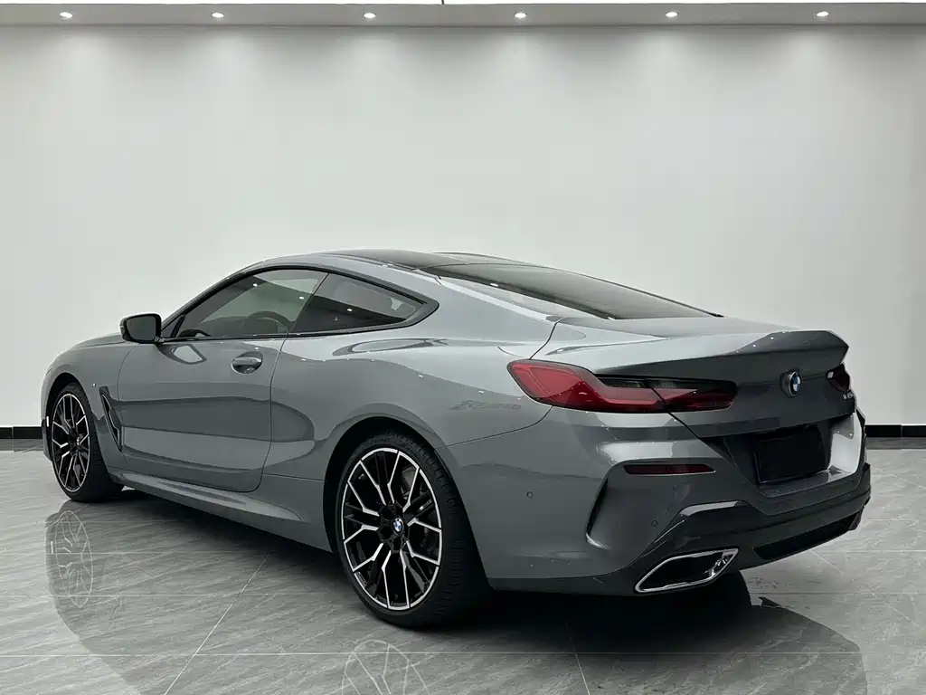 BMW 8 Series 2025