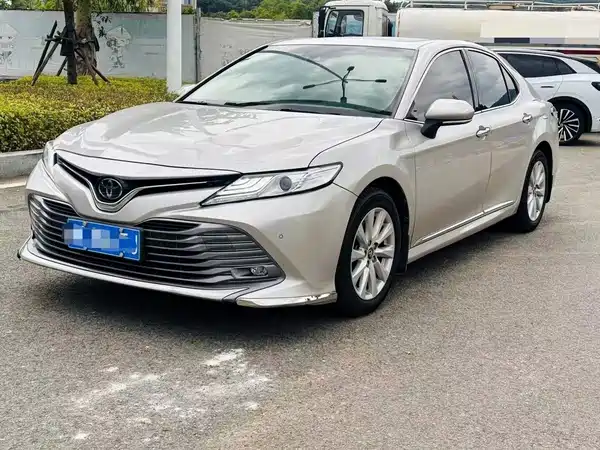 Toyota Camry 2019